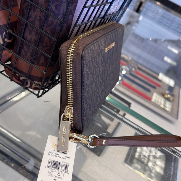 Michael Kors MK Signature Large Flat Multi-Function Phone Case Wallet Wristlet - Picture 12 of 16